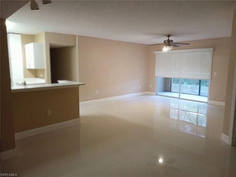 8861 Colonnades Ct W #216 — Photo 5