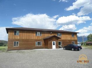 4 Overlook Rd, Emigrant, MT 59027