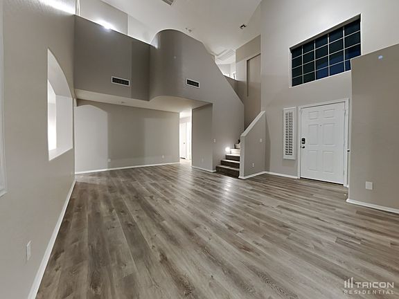 3rd image of 16590 W Saguaro Ln