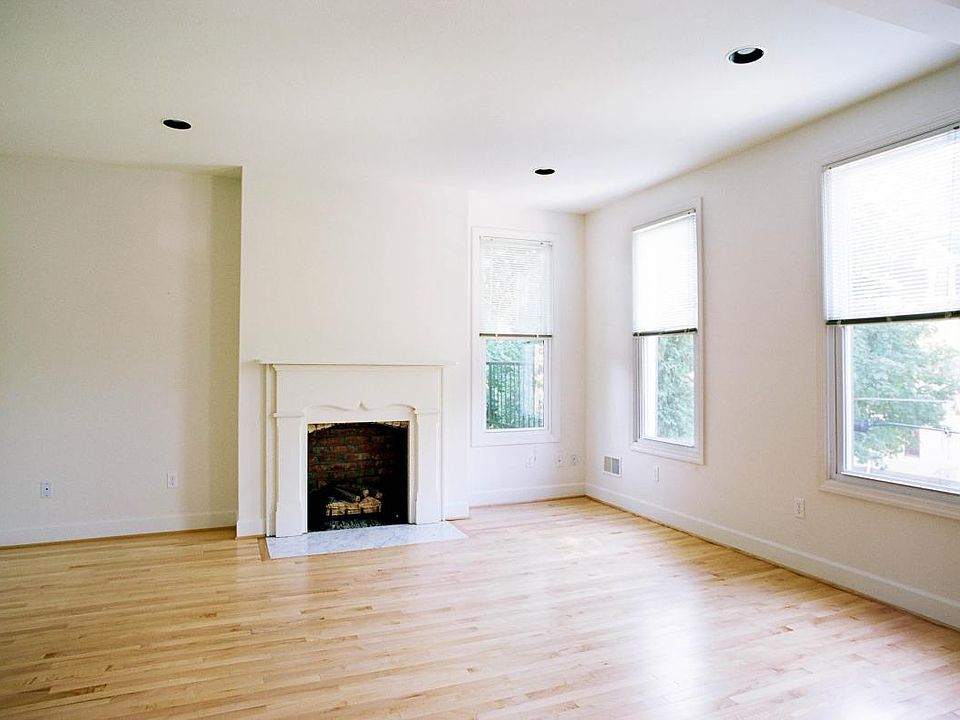 2nd image of 6012 Walnut St #21