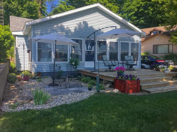 63299 Storeyhill St, Vandalia, MI 49095