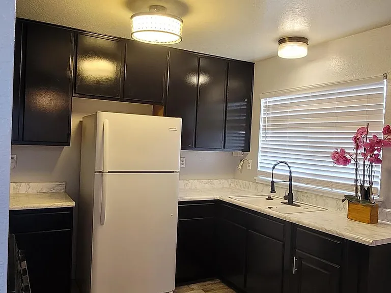 21250 Laguna Rd #5 — Photo 18