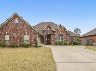 125 Margeaux Dr, Maumelle, AR 72113