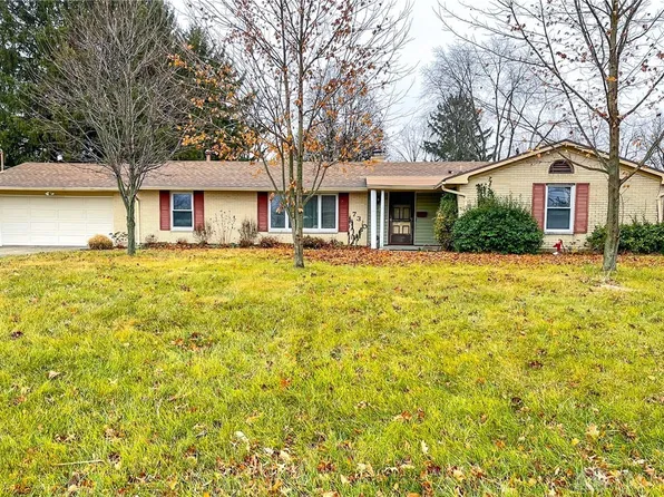 730 Savannah Dr, Enon, OH 45323