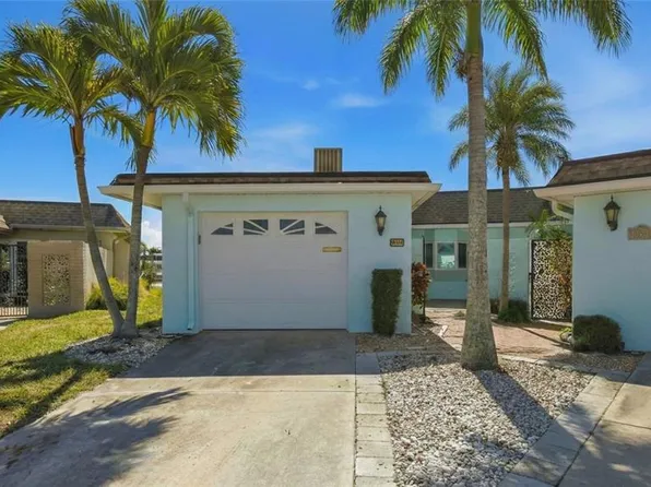 672 Boca Ciega Point Blvd N, Saint Petersburg, FL 33708