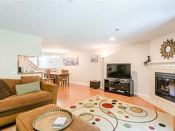 5th image of 6066 Calm Lake Dr