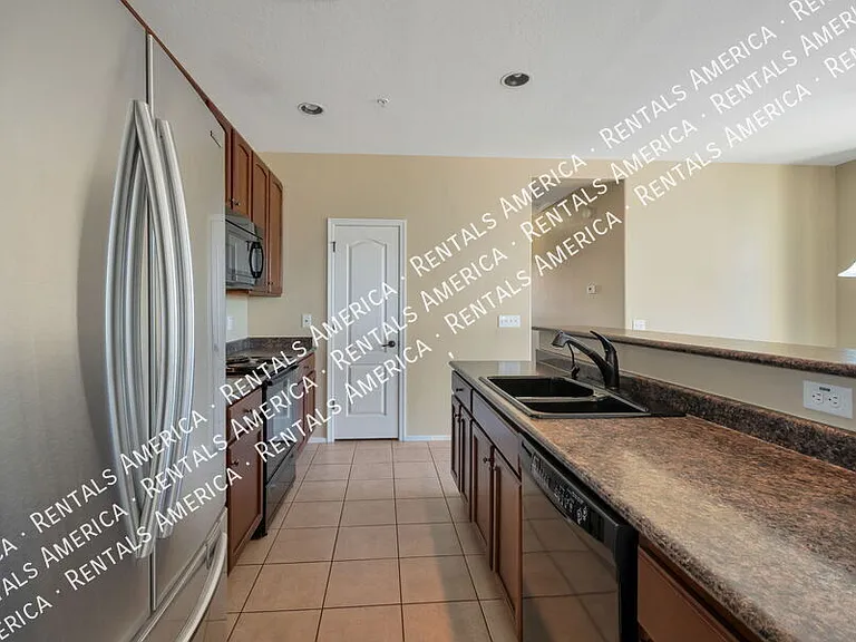 1250 S Rialto St #26 — Photo 5