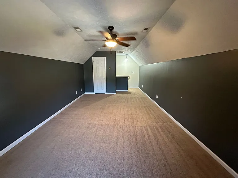 1519 Pinebrook Dr — Photo 5