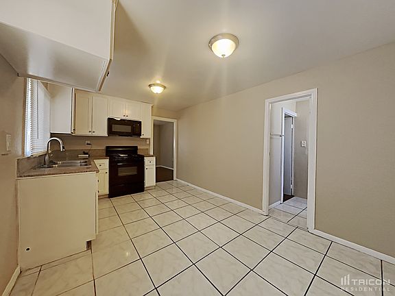 5th image of 1829 E 63rd St