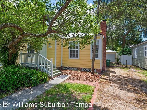 2nd image of 3918 W Santiago St