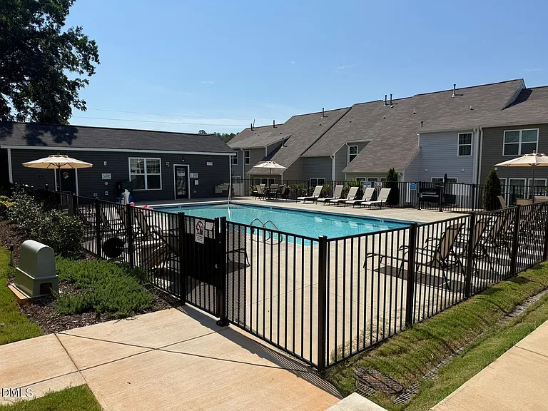 836 Pryor St — Photo 31