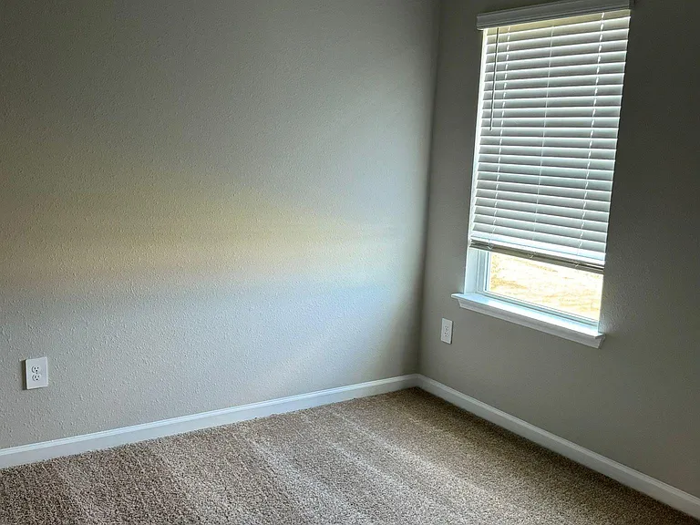 657 Silver Landing Dr — Photo 45