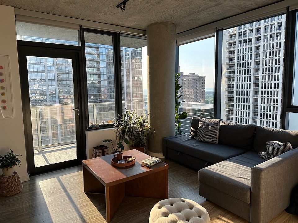 1st image of 1345 S Wabash Ave #2201
