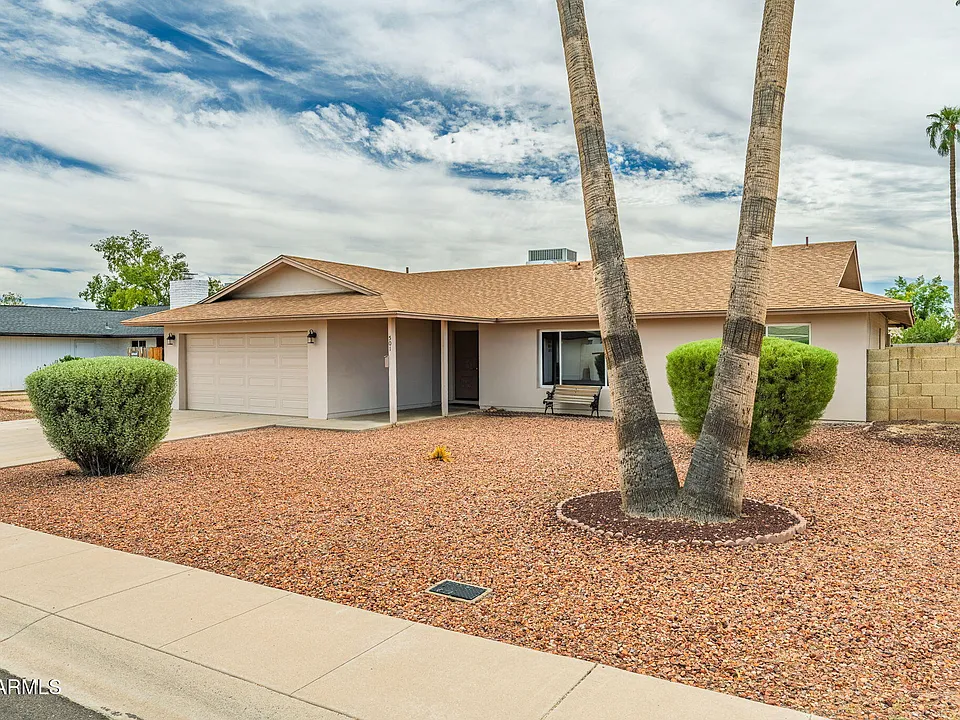 501 E Libra Dr