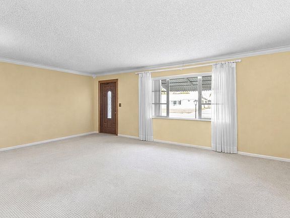 2nd image of 1802 SW 13th Avenue