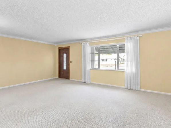 1802 SW 13th Avenue, Boynton Beach, FL 33426