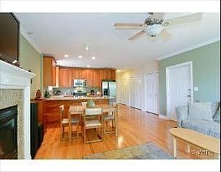3rd image of 4860 N Kenmore Ave APT 3S