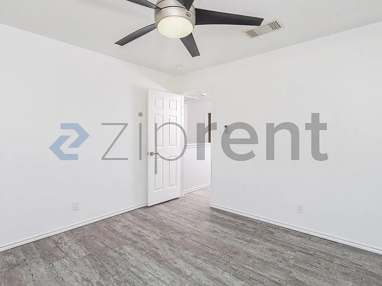 8151 Cantura Mls — Photo 23