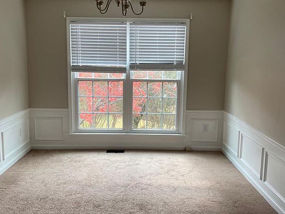 5th image of 3533 Chasefield Way NE