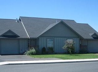 1113 SW 29th St, Redmond, OR 97756