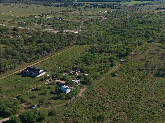 2nd image of 2623 Oil Field Rd