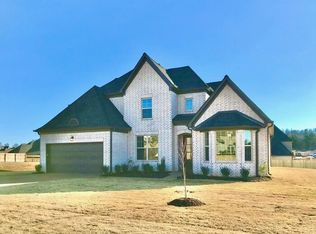 105 Pine Valley Dr, Oakland, TN 38060