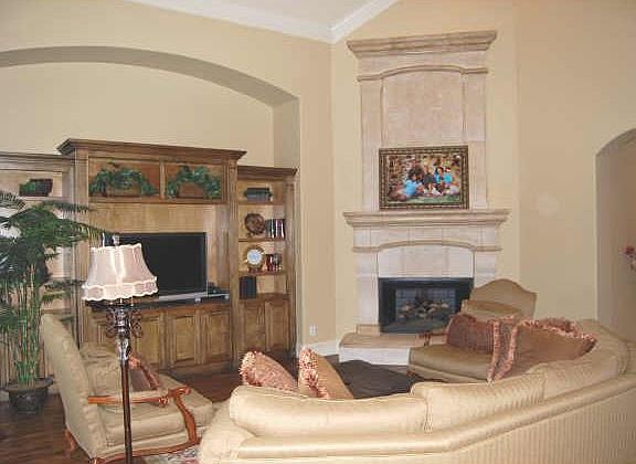 3rd image of 4119 Forest Park Ln