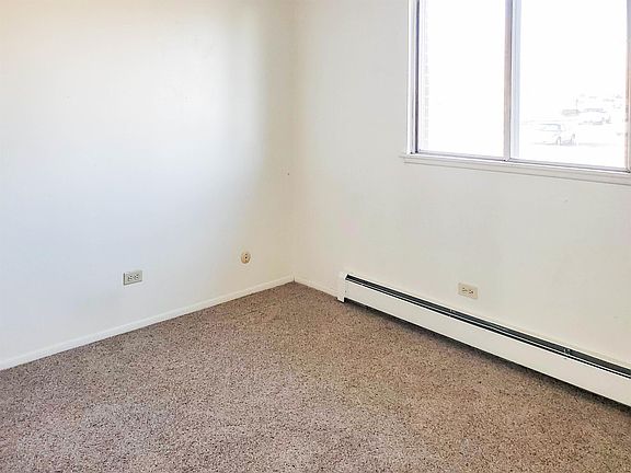 3rd image of 1565 N 5th St APT 9