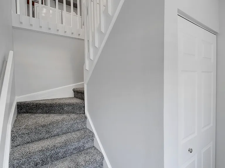 Longacre Ln — Photo 15