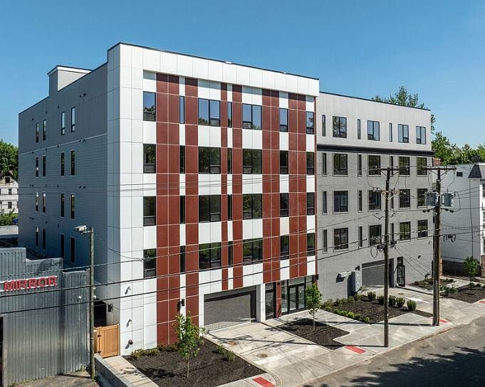 1st image of 130-124 Ellis Ave #208