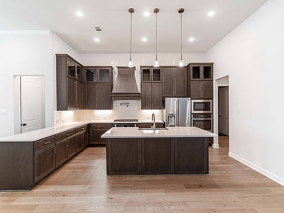 7th image of this home