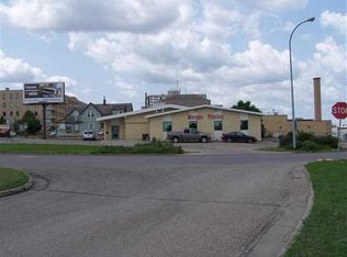 425 Burdick Expy E, Minot, ND 58701