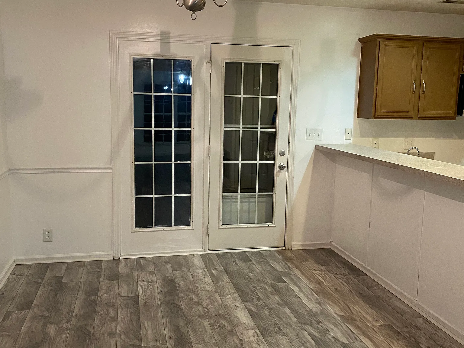 4 bed, 2.5 bath, 1874 sqft, $2,300 — Photo 3
