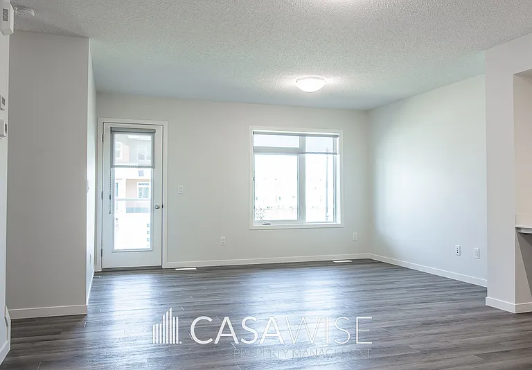 17211 9a Ave SW #17211 — Photo 4