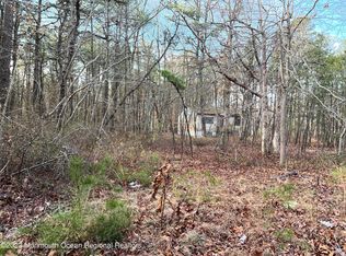 29 E Commodore Blvd, Jackson, NJ 08527