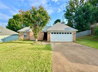 7050 Presmond Rd, Cordova, TN 38018