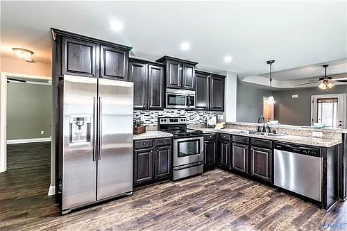 5021 Montauk Trl SE Photo 1