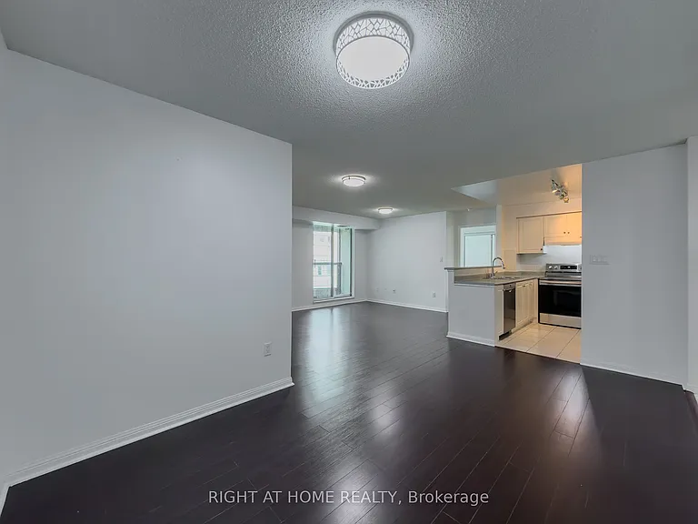 23 Lorraine Dr #1101 — Photo 6