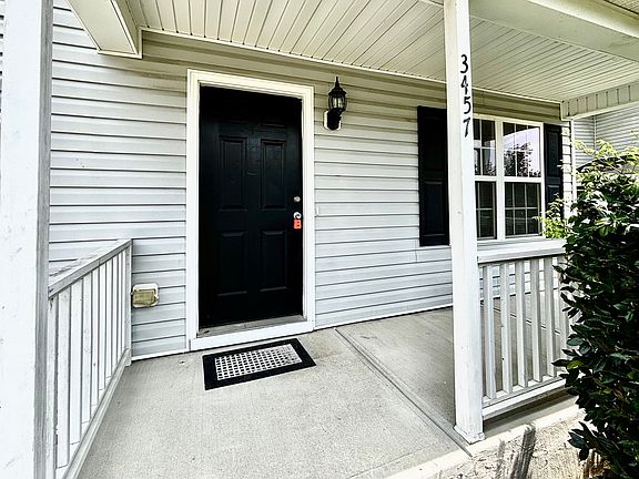 2nd image of 3457 Kernstown Dr