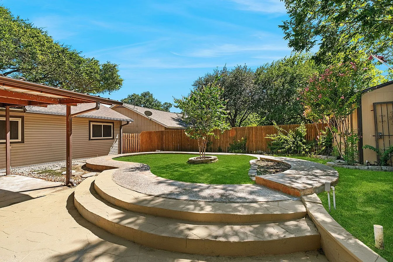 3 bed, 1762 sqft, $1,900 — Photo 3