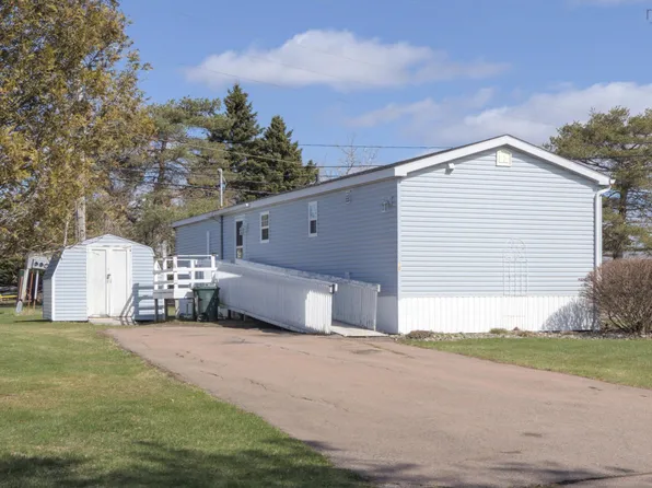 10 Lorne Cres, Amherst, NS B4H 4B7