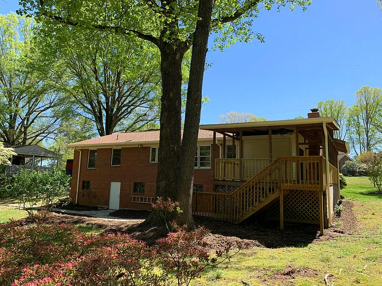 312 Northwood Dr — Photo 35