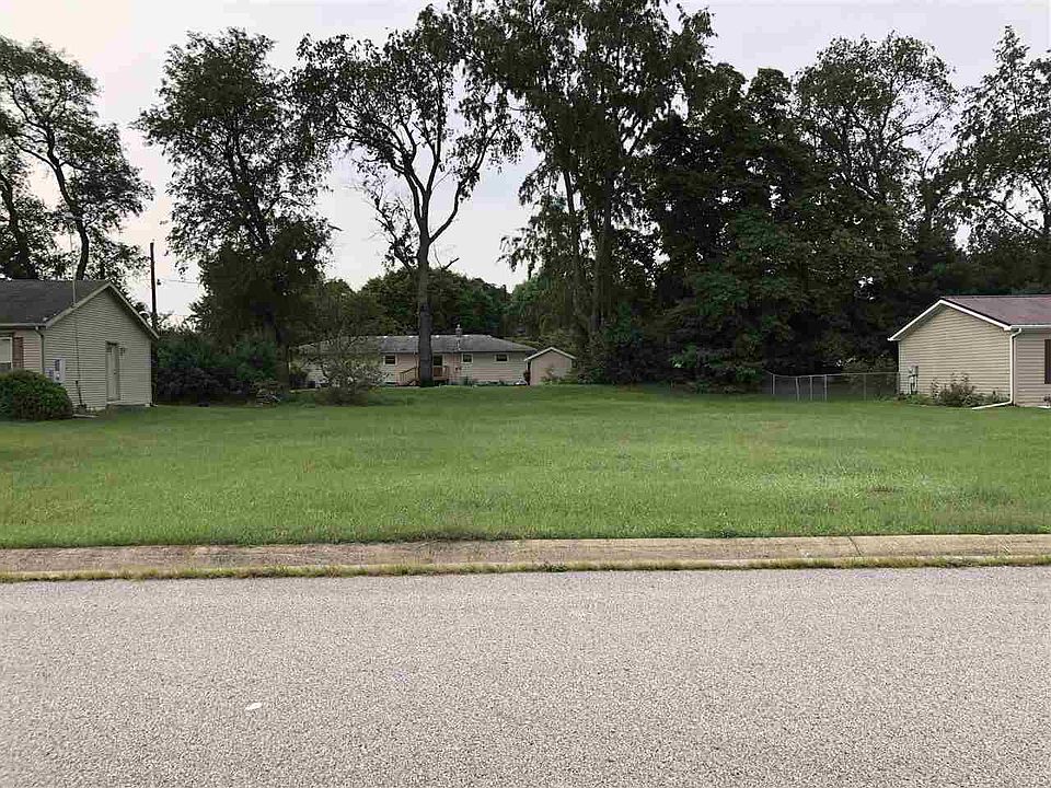 1st image of 53152 Crystal Pond Dr