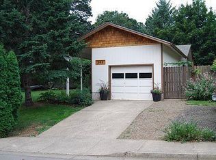 302 Adelaide Dr, Philomath, OR 97370