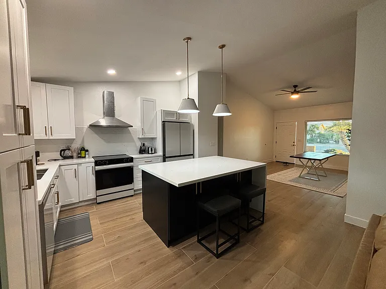 6424 E Aire Libre Ln — Photo 3