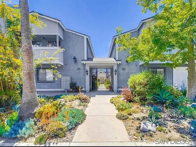 4444 Cherokee Ave — Photo 1