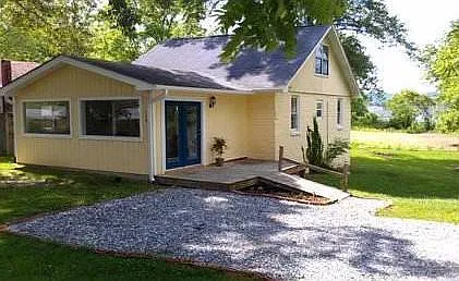 Building Photo - 139 Kimsey St
