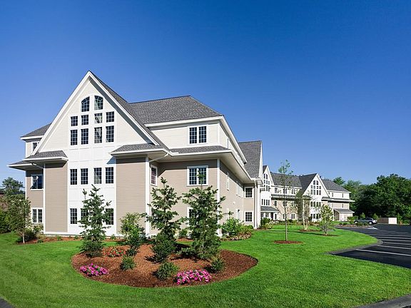 3rd image of 4 Norwest Dr #1108R