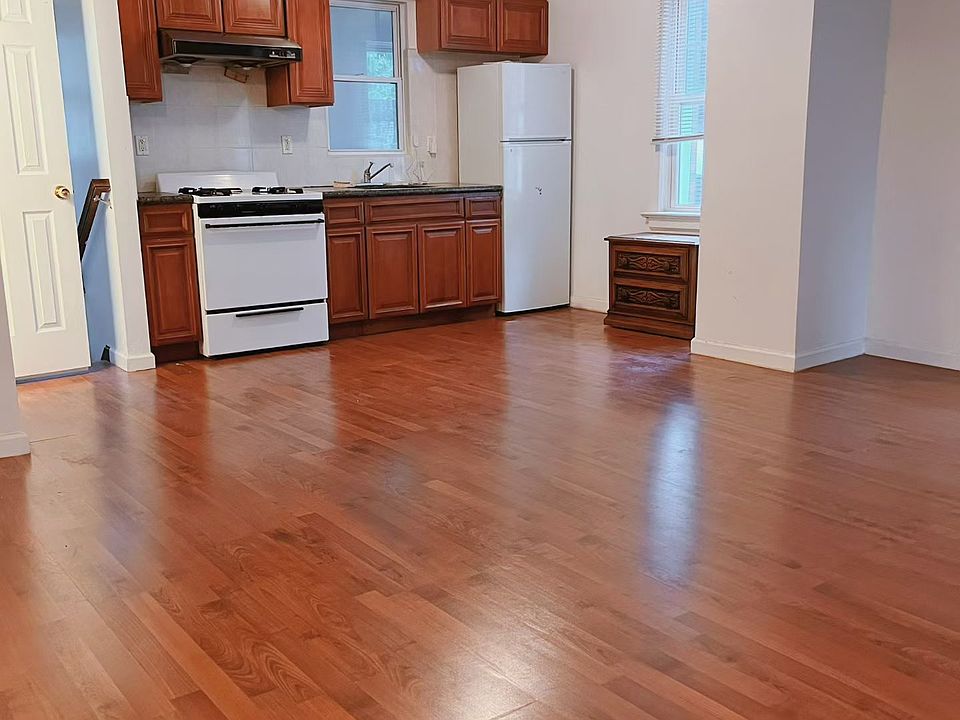 1st image of 4171 249th St #2