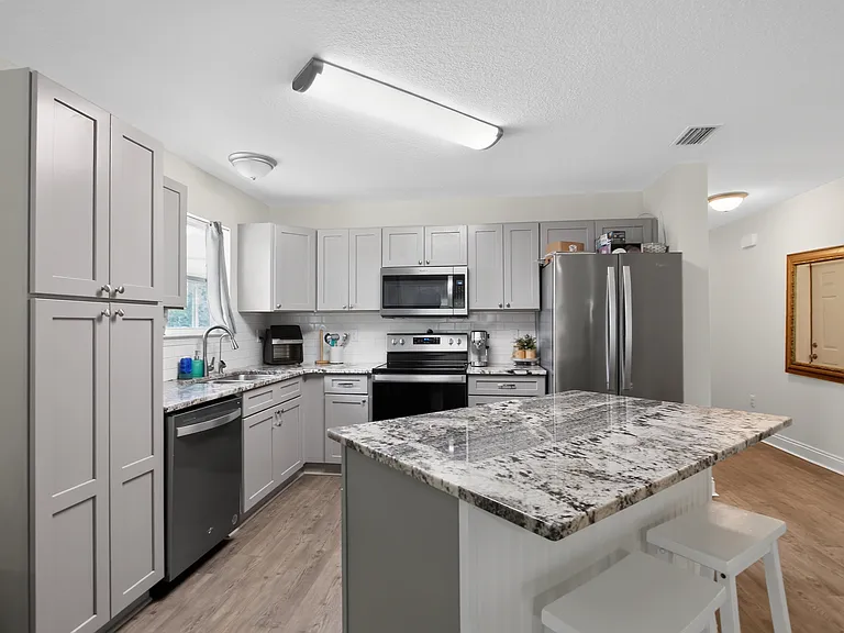 5282 Kervin Rd — Photo 11